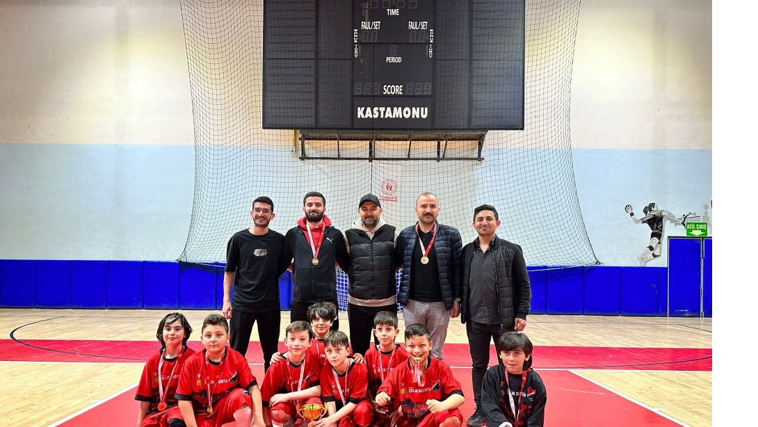 Okul Sporları Hentbol Minikler A Kategorisinde Mustafa Şerbetçi İlkokulu İl 1.si Oldu