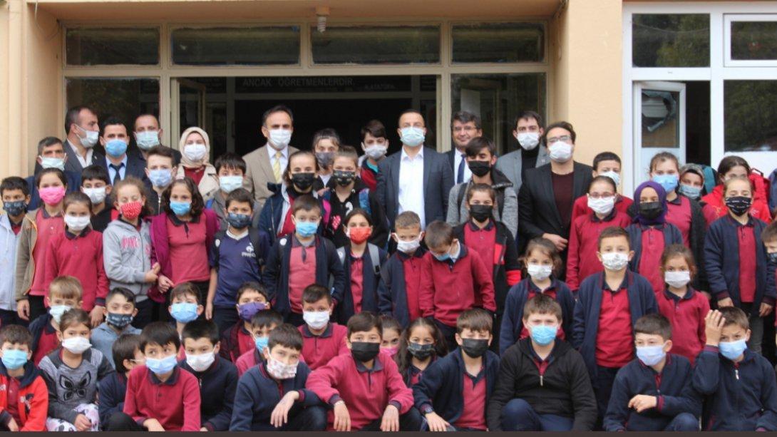 Kaymakamımız Sayın Ahmet Vezir BAYCAR Kabalar Ilk-Ortaokulunu Ziyaret Etti