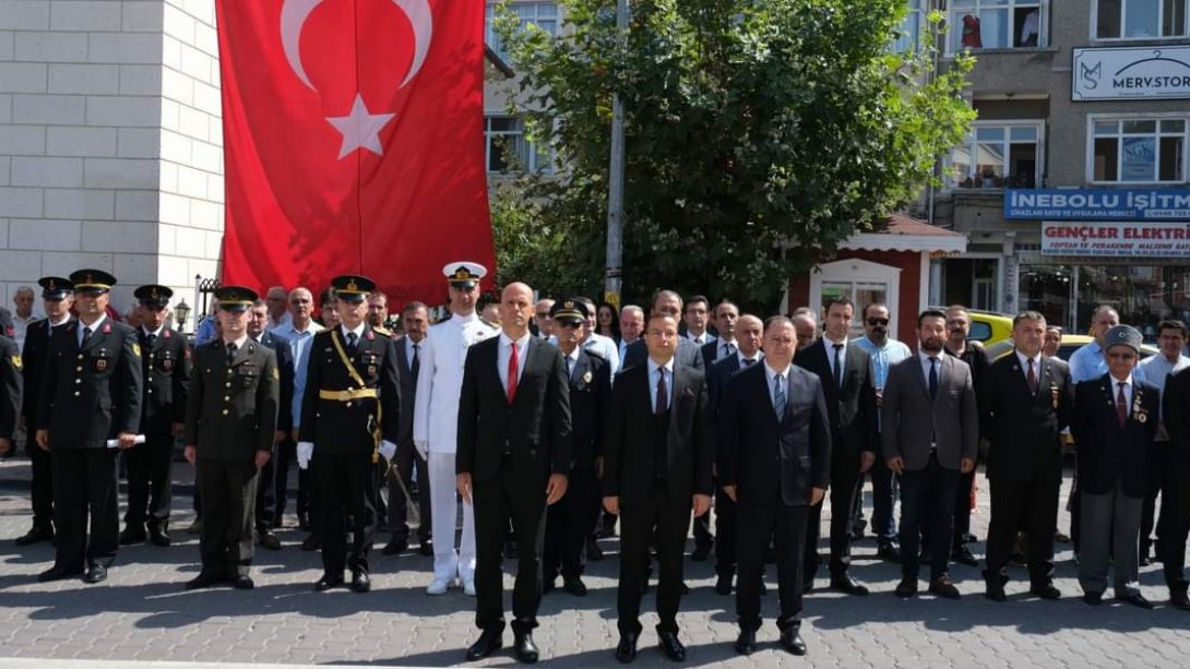 30 Ağustos Zafer Bayramının 100. Yıldönümü Atatürk Anıtı Önünde Törenle Kutlandı