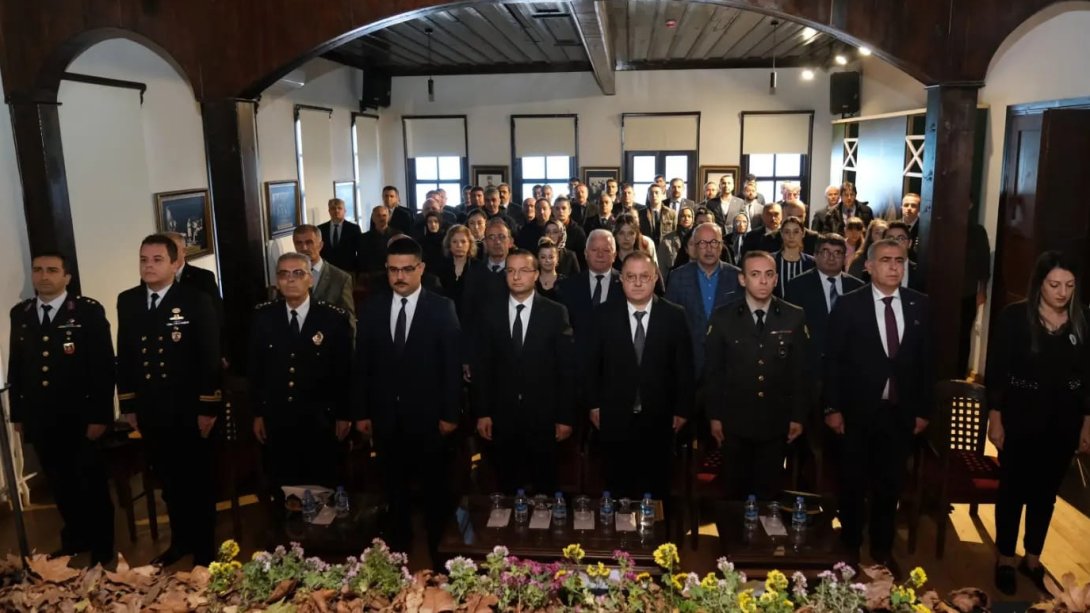Mehmet Bülent Özyürük Ortaokulu Müdürlüğü'nce Hazırlanan ''10 Kasım Atatürk'ü Anma Programı